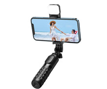 Load image into Gallery viewer, Mcdodo Wireless Selfie Stick Single Lamp
